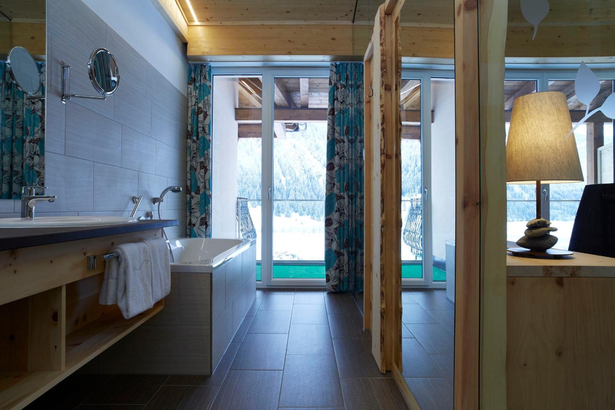Romantik Resort & Spa Der Laterndl Hof Haldensee Exterior photo